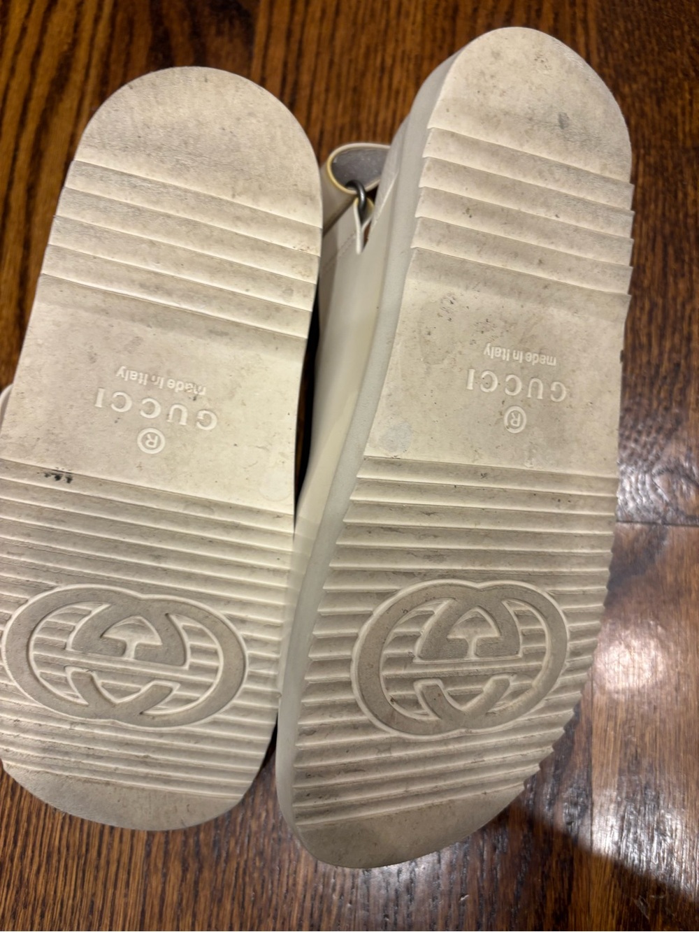 Gucci Cream Double-Buckle Slide Sandals - Picture 3 of 3